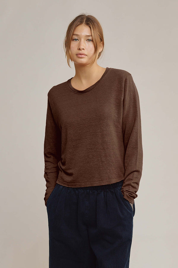 Cropped Bishop Long Sleeve Tee | Jungmaven Hemp Clothing & Accessories / model_desc: Katriel is 5’9” wearing S