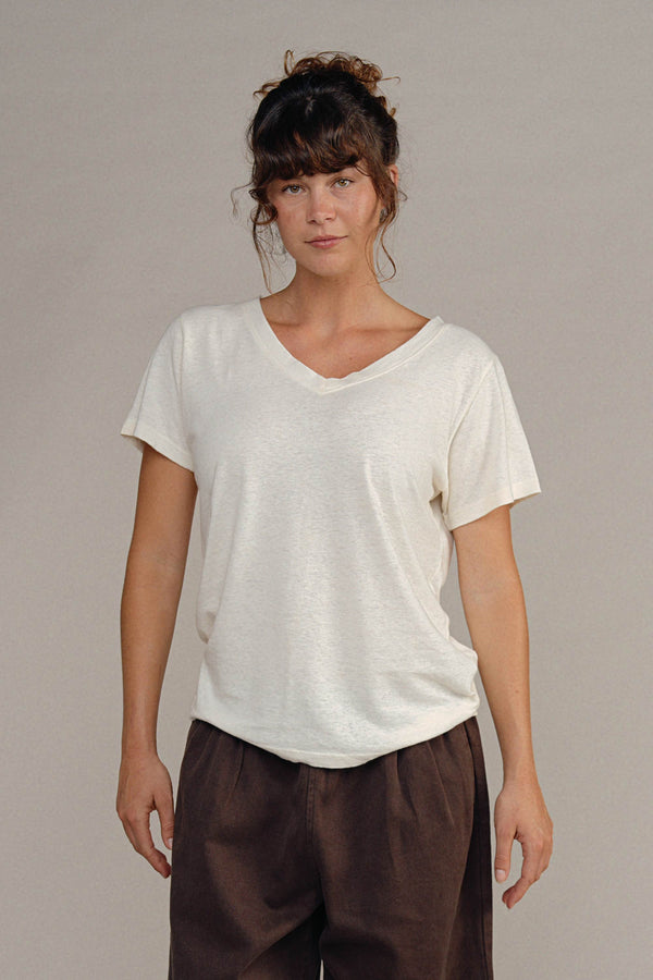 Paige V-neck | Jungmaven Hemp Clothing & Accessories / model_desc: Sydney is 5’8” wearing XS