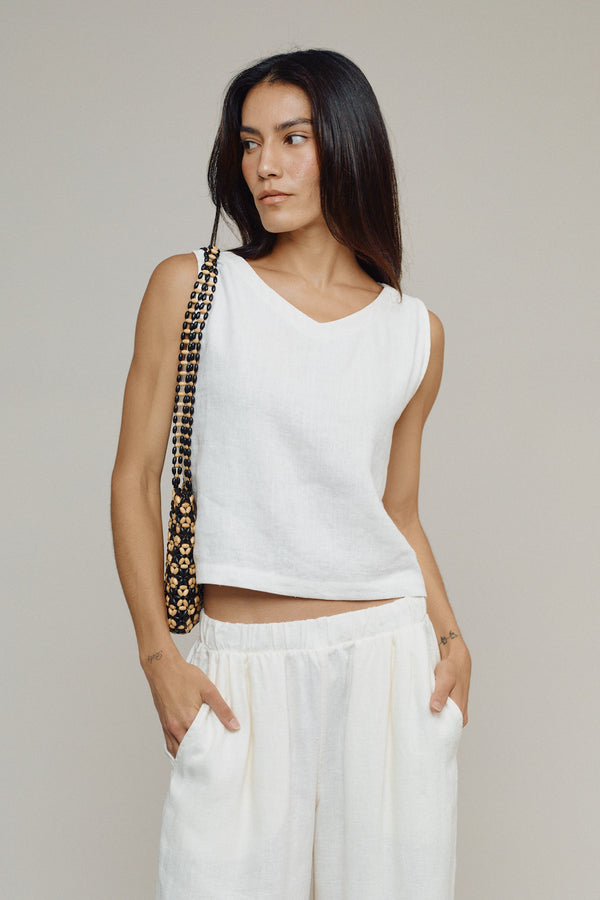 Teton 100% Hemp Tank | Jungmaven Hemp Clothing & Accessories / model_desc: Jenna is 5’10” wearing S